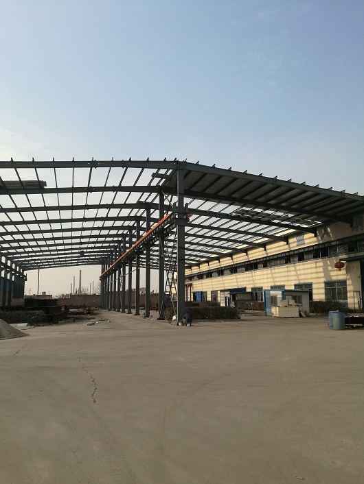 今日帶你走進山西盛大新建鋼結構廠房施工現場